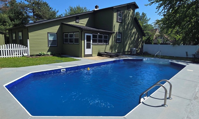 Nazareth House | 3-bedroom vacation home just 12 minutes from Lafayette and Lehigh College.