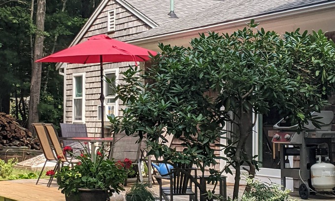 Sandwich House | 3-bedroom vacation home just minutes from Cape Cod Beaches