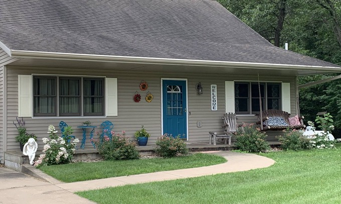 Baraboo House | 3-bedroom vacation home 15 minutes from Wisconsin Dells and Cascade Mountain.