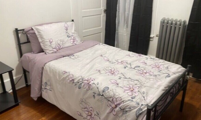 Buffalo House | 3-bedroom vacation home 13 minutes from University At Buffalo - North Campus
