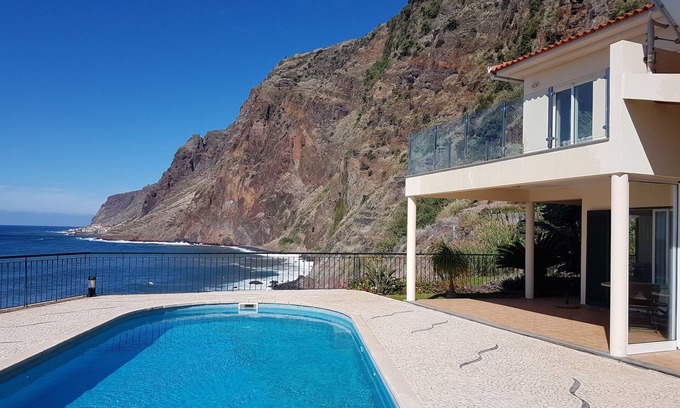 Jardim do Mar Villa | 3 bedroom villa and pool, Jardim do Mar, breathtaking view
