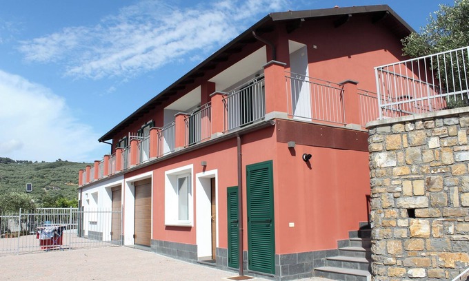 Costa dʼOneglia Villa | 3 Bedroom Villa in Liguria