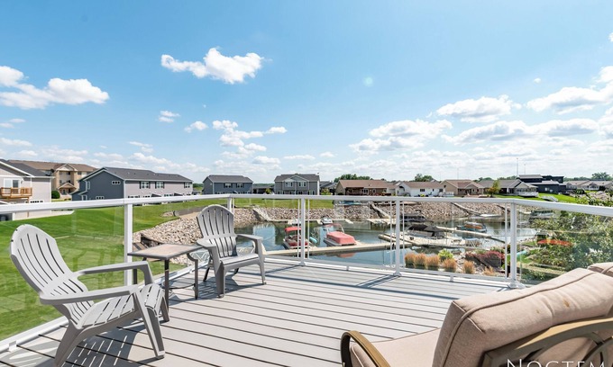 Bismarck House | 3-Bedroom Waterfront Home Minutes from Downtown Bismarck