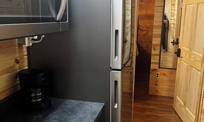 Hazard Cabin | 3-bedroom with 3 private Bathrooms Semi Shared Rooms Only cabin