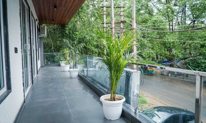 Gurugram Apartment | 3 Bedroom with Terrace for Party/Events in Gurgaon