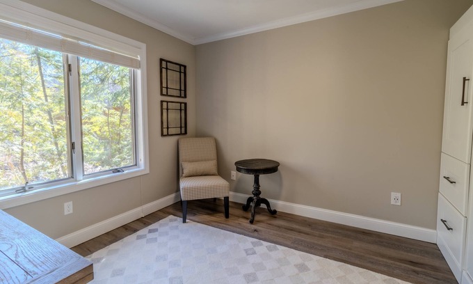 Elk Rapids House | 3 bedrooms, 2 bathrooms located on Elk Lake for up to 8 guests