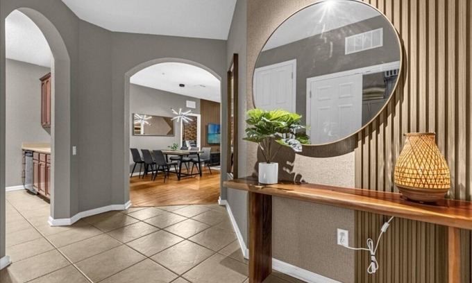 Williamsburg Condo | 3 Bedrooms/2 Bathrooms/Vista Cay (4024-203 BD)