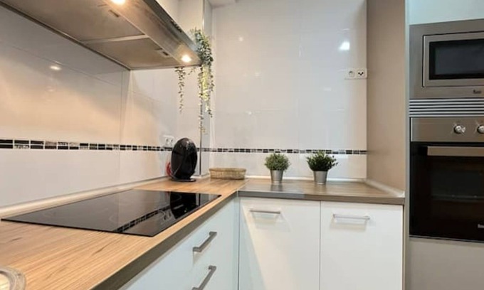 El Palmar Apartment | 3 Bedrooms, Air Conditioning, near Hospital Arrixaca