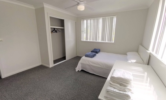 Shortland House | 3-Bedrooms all with attached bath townhouse in Shortland