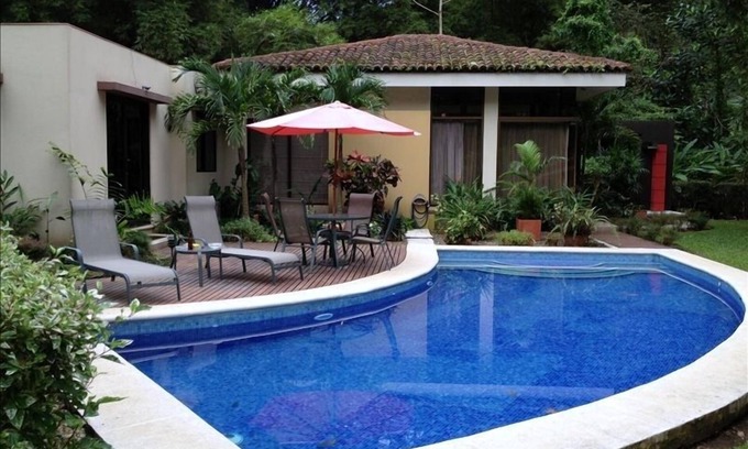 Camaronal House | 3 Bedrooms and Private Pool in a Bird Watcher's Paradise!