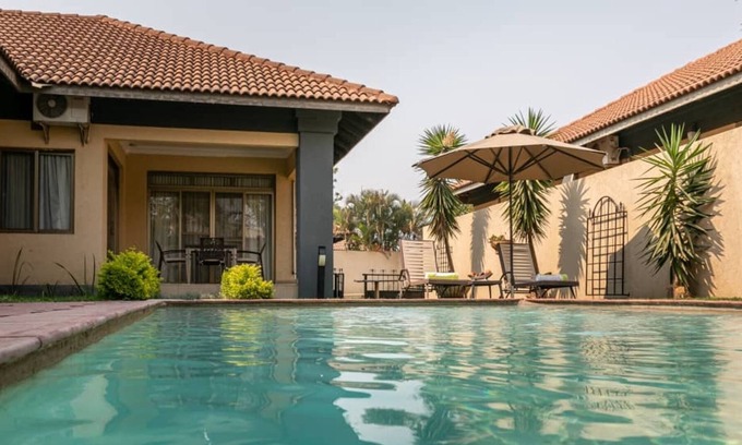 Lusaka Villa | 3 bedrooms exclusive villa in Mass Media