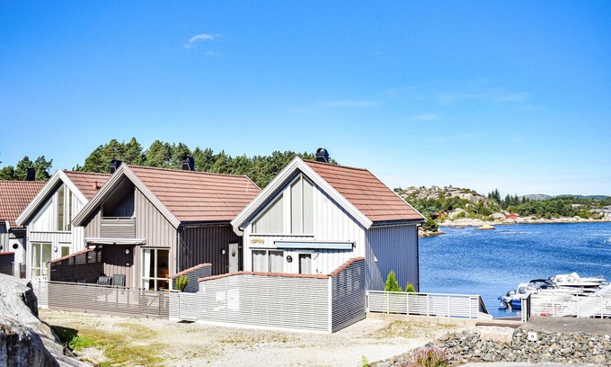 Fitjar House | 3 bedrooms in Fitjar