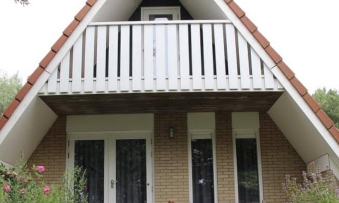 Burgerbrug House | 3 bedrooms, sleeps 5, ideal for a family break