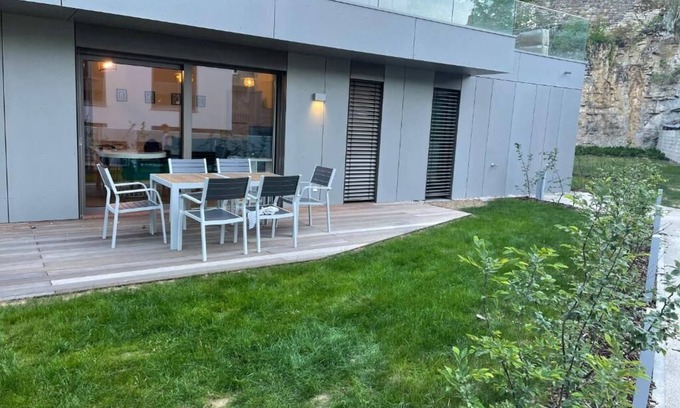 Hollerich Apartment | 3 bedrooms Terrace Garden Parking