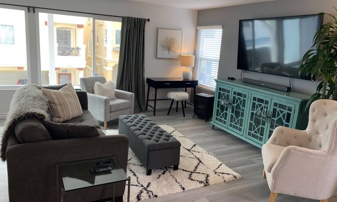 Hermosa Beach Apartment | 3 blocks to the beach and walking distance to all shops, bars and dining!