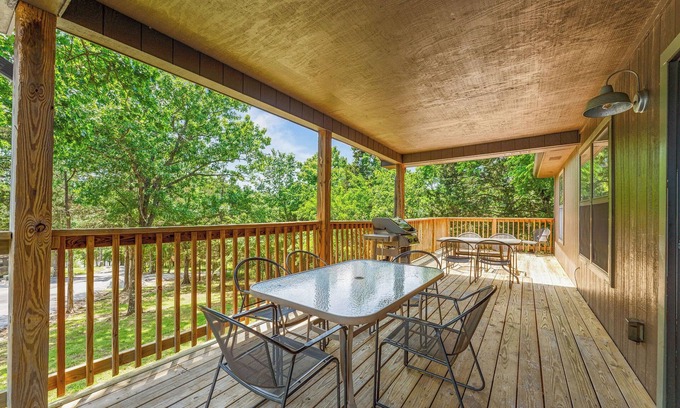 Kimberling City Cabin | 3 BR 2 BA Cabin w/Pool + Swim & Boat dock