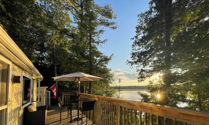 Ramara Cottage | 3 BR Sunset Lakeview Waterfront Cottage nestled in the trees on Lake Dalrymple