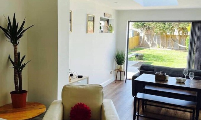 Worthing Apartment | 3 By The Sea, Ground Floor Apartment By The Sea