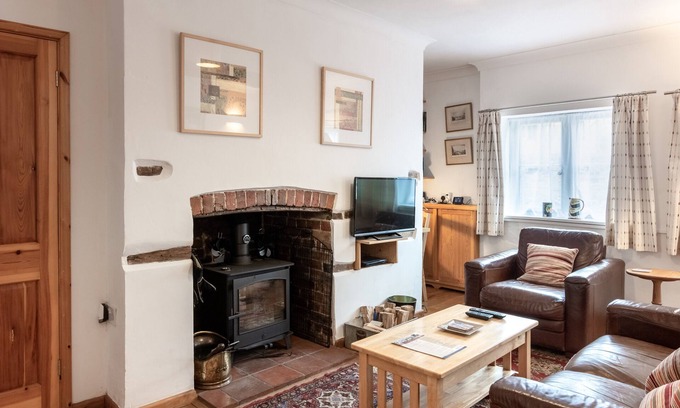 Reepham House | 3 Church Street - Two Bedroom House, Sleeps 3