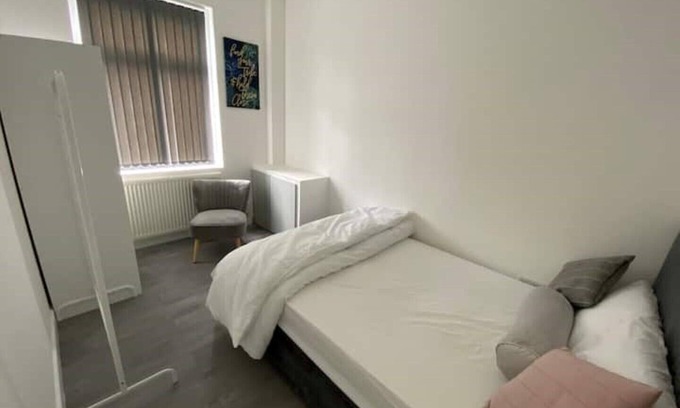 Belle Vue House | 3 Double Bedroom House