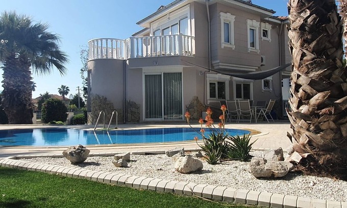 Belek Villa | 3 Double Bedroomed Villa with private use swimming pool