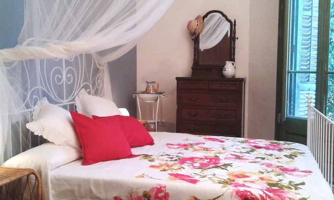 Santa Maria de Palautordera Villa | /3 families. 360º virtual tour: