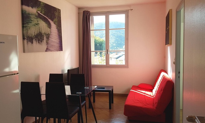 Saint-Jean-du-Bruel House | 3 family apartments in the heart of the village