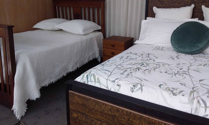 Woodend North Bed & Breakfast | 3 Horseshoes Studio at Hobreid Park