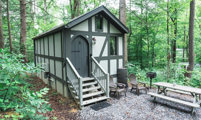 Sevierville House | #3 Ingrid - Tiny Home Cottage
