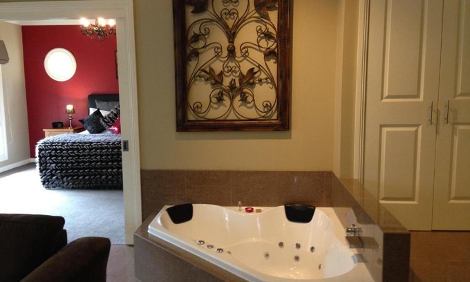 Yarra Junction Bed & Breakfast | 3 Kings Bed and Breakfast