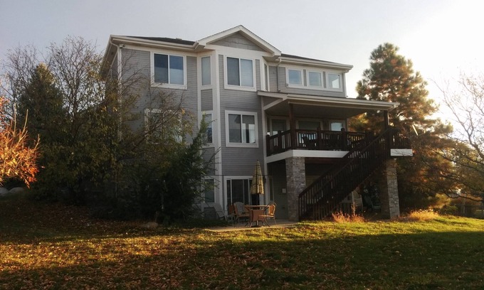 Lafayette House | 3-level Home On Golf Course 10 Min. From Boulder/25 Min. From Denver