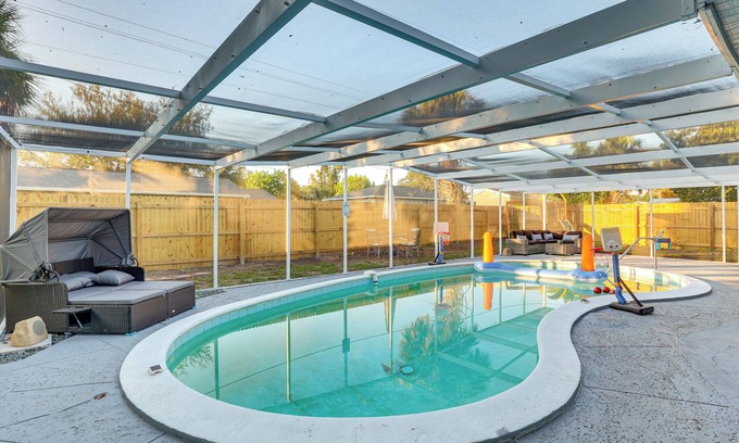 Apollo Beach House | 3 Mi to Apollo Beach Preserve: Family Retreat!