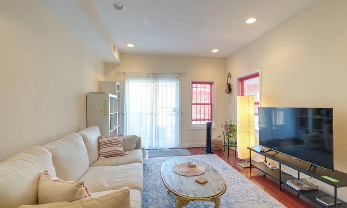 Columbia Heights House | 3 Mi to National Mall: WFH-Friendly DC Townhome!