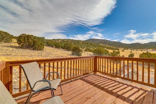 Springerville House | 3 Mi to Trails Secluded Eagar Cabin with Mtn Views!