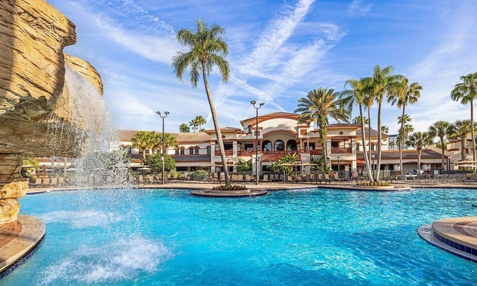 Florida Central Atlantic Coast Villa | 3 Miles from Disney! Family-Friendly 2BR Sheraton Villa! 6–8 guests! Pool/spas!
