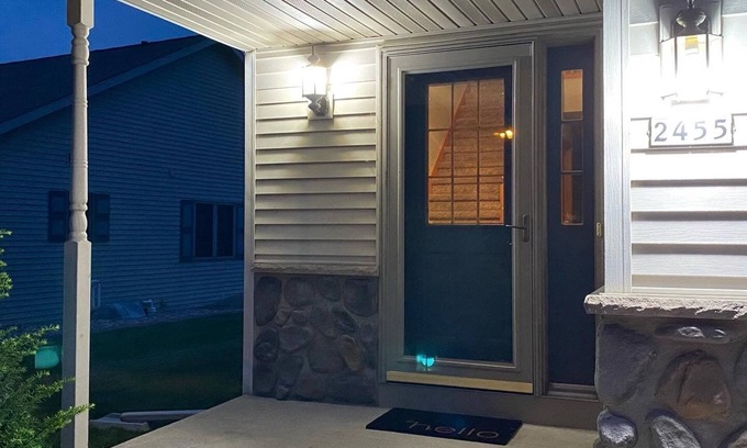 Oshkosh House | 3 miles from EAA! Beautiful Oshkosh Duplex: The Westhaven