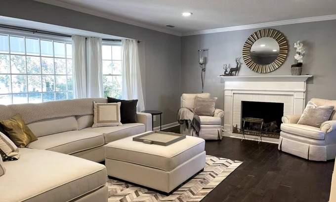 Winston - Salem House | 3 miles from Wake Forest University House/Winston-Salem-sleeps 12