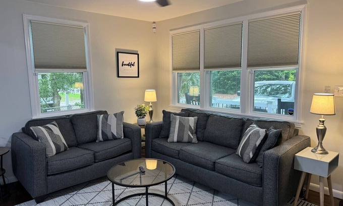 Pigeon Point House | 3 Min walk to Pigeon Point Park. Pets Yes