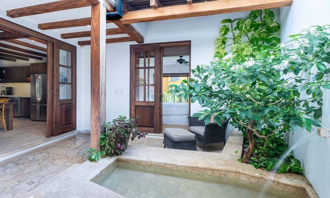 Las Catalinas Apartment | 3 Minute Walk to the Beach, Fountain & Patio at Las Catalinas