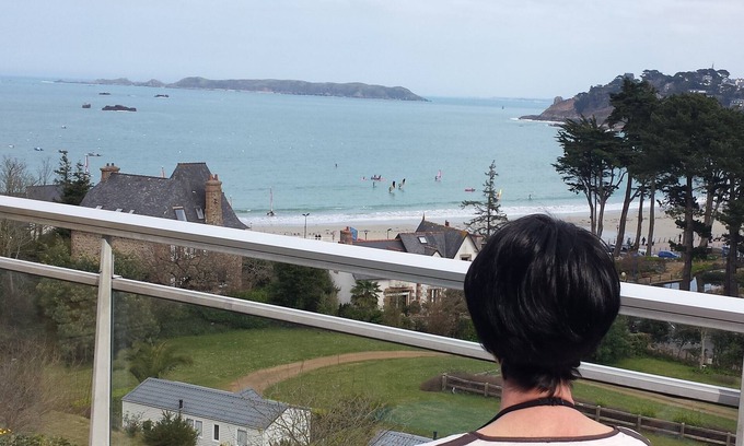 Perros-Guirec Apartment | 3 minutes from the beach, beautiful studio with 1 bed 2 p, veranda, terrace, park. wifi
