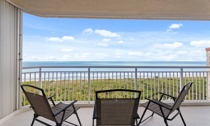 Fort Pierce Shores Condo | (3 Month Min) Oceanfront luxury at Hibiscus Breeze, charming 2/2 condo on North Hutchinson Island