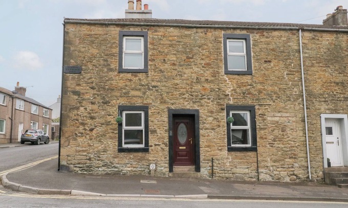 Broughton Moor Cottage | 3 NIXON TERRACE, pet friendly in Maryport