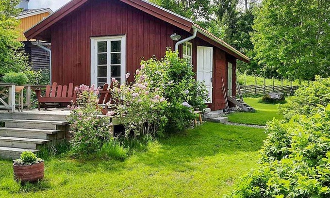 Orebro County House | 3 person holiday home in ÖREBRO