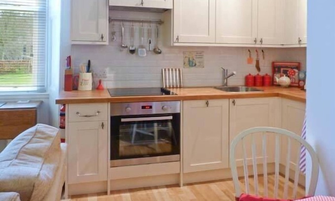 Jedburgh Cottage | 3 Queen Marys Buildings