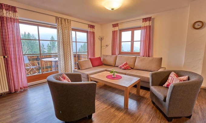 Balderschwang Apartment | 3-raum-ferienwohnung 13, Erdgeschoss - Alte Schmiede