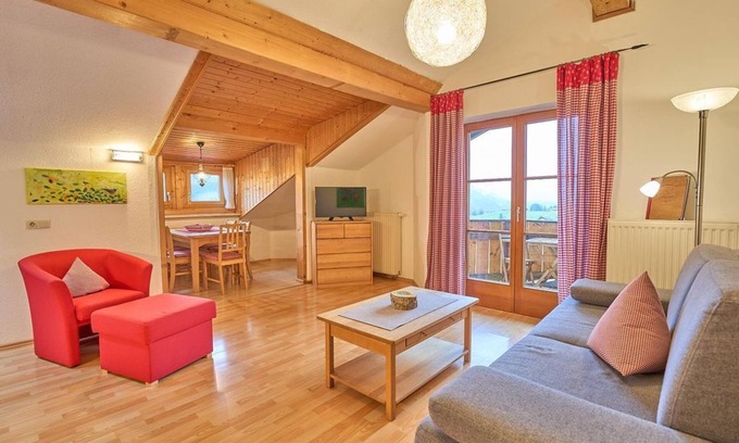 Balderschwang Apartment | 3-raum-ferienwohnung 32 - 2. Og/kl. Balkon - Alte Schmiede