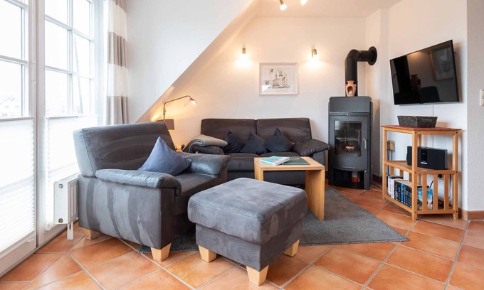Wenningstedt-Braderup Apartment | 3-room vacation apartment close to the beach with approx. 53 m², for up to 4 people