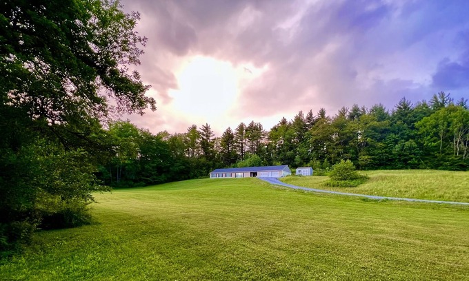 Bennington House | 3 room 2 bay garage ranch house