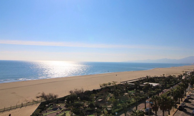 Le Grand Large Apartment | 3 room apartment with sea view and parking space