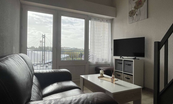 Port District Apartment | 3-room Apartment - Balcony with Sea View - 4 Guests - Near Beach